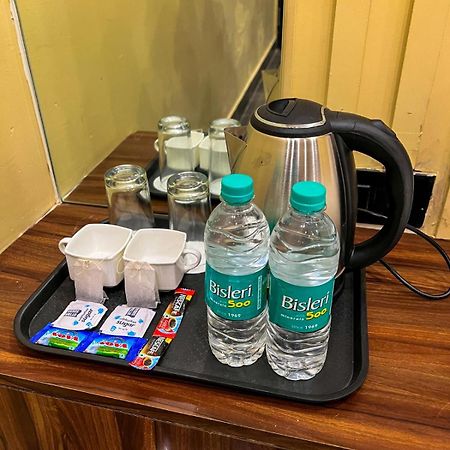 Gsm Hotel Vrindāvan エクステリア 写真