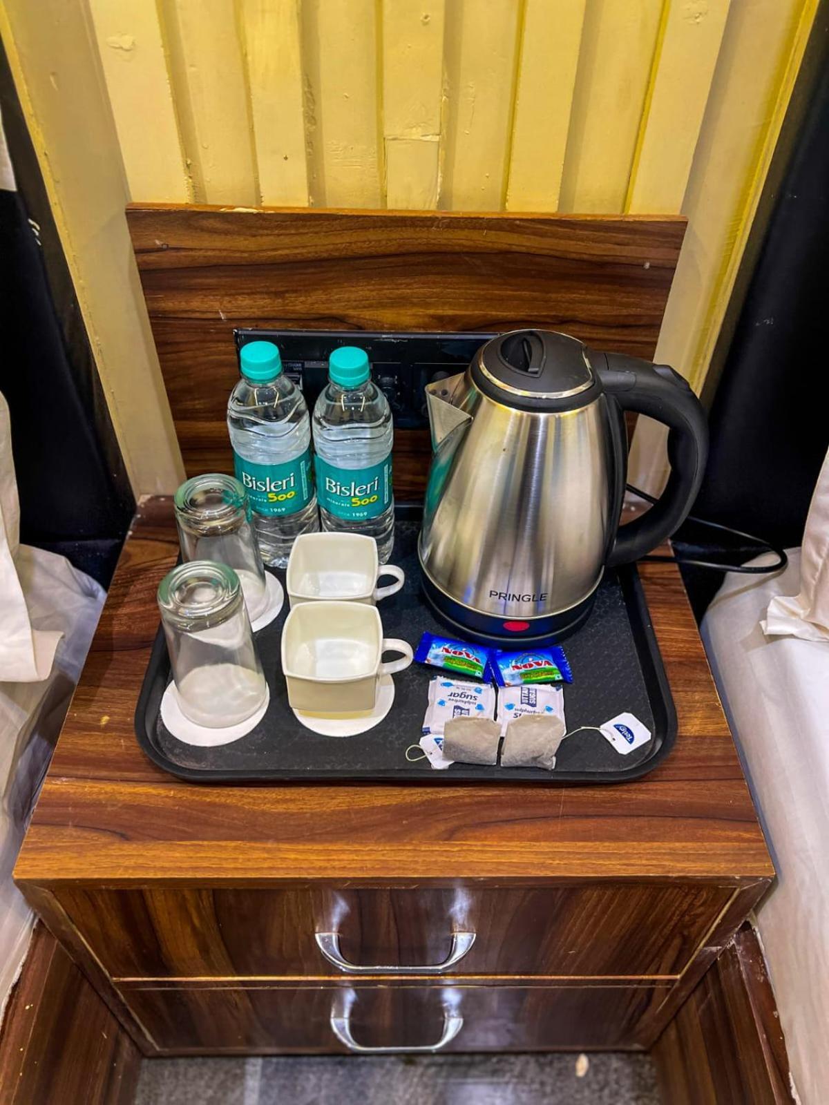Gsm Hotel Vrindāvan エクステリア 写真